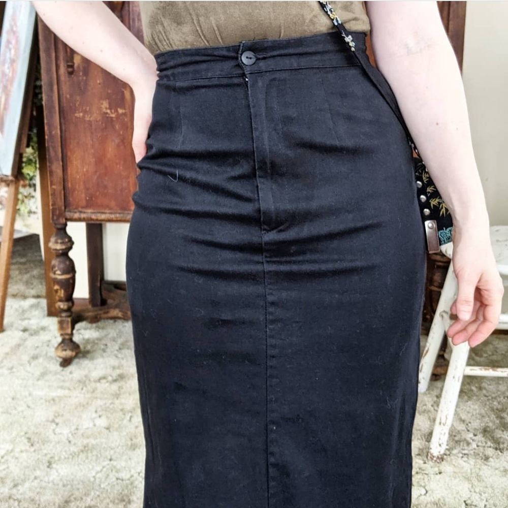 SOLD - Picture 4 of 8